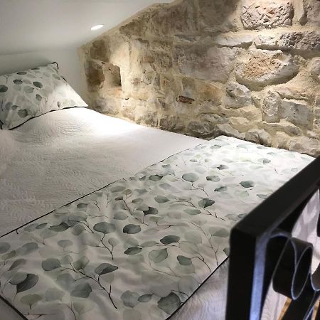 Le Pigeonnier Du Beffroi Villa Bruniquel Bagian luar foto