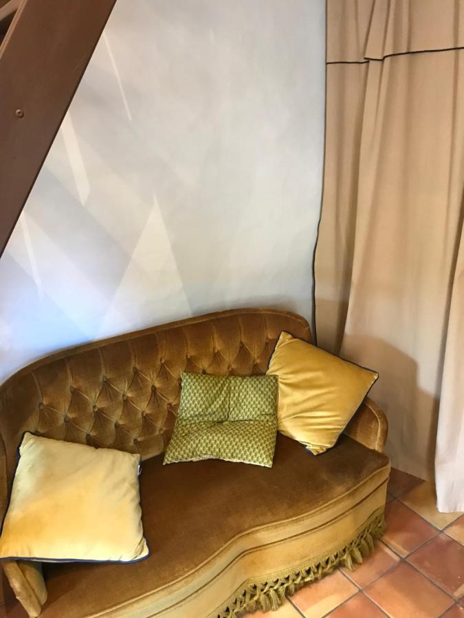 Le Pigeonnier Du Beffroi Villa Bruniquel Bagian luar foto